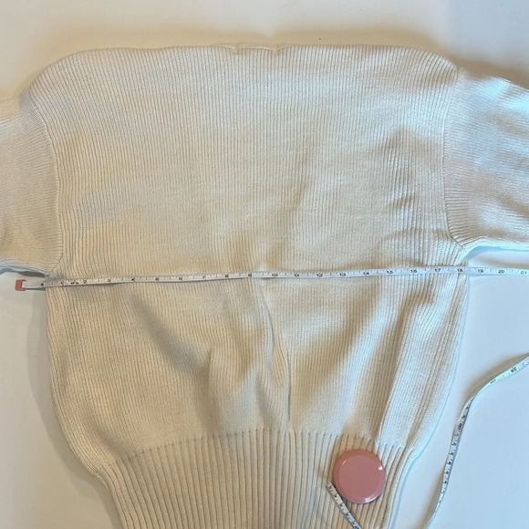 Victoria Jones - vintage petite medium, white cropped cardigan - Picture 6 of 8